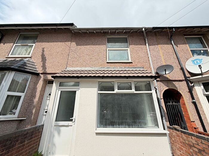 3 Bedroom Terraced House To Rent In Poplar Grove, Rugby, CV21