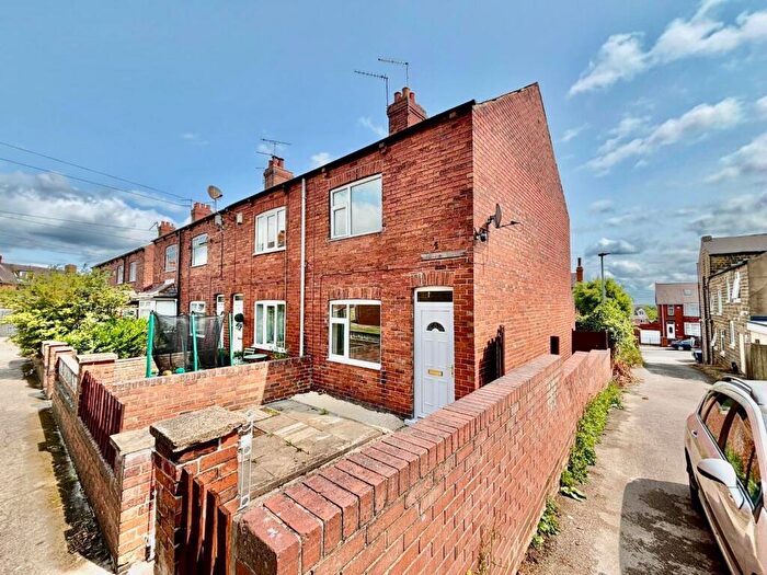 2 Bedroom End Of Terrace House To Rent In Crown Avenue, Barnsley, S70