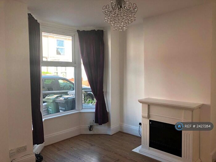 2 Bedroom Terraced House To Rent In Lynn Road, Portsmouth, PO2