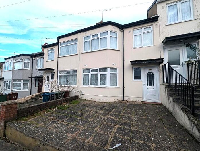 3 Bedroom Terraced House To Rent In Scarsdale Road, Harrow, Middlesex, HA2