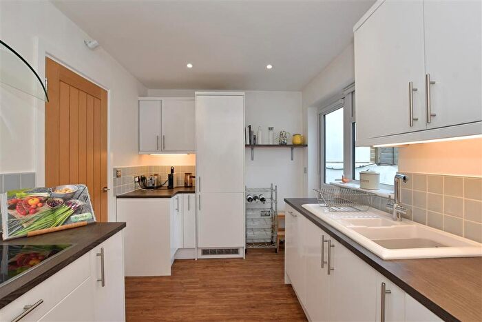 3 Bedroom Terraced House For Sale In Chingford Lane, Woodford Green, Essex, IG8