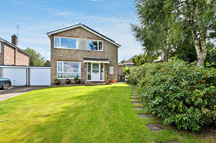 3 Bedroom Link Detached House For Sale In Alport Close, Hulland Ward, DE6