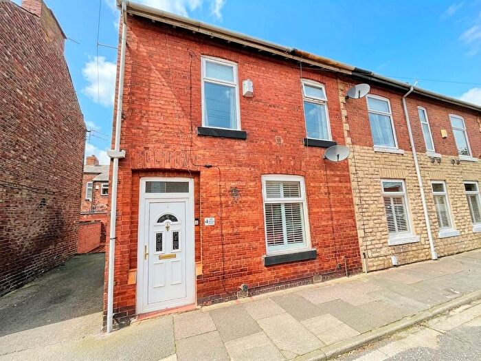 2 Bedroom End Terrace House For Sale In St. Anns Street, Sale, M33