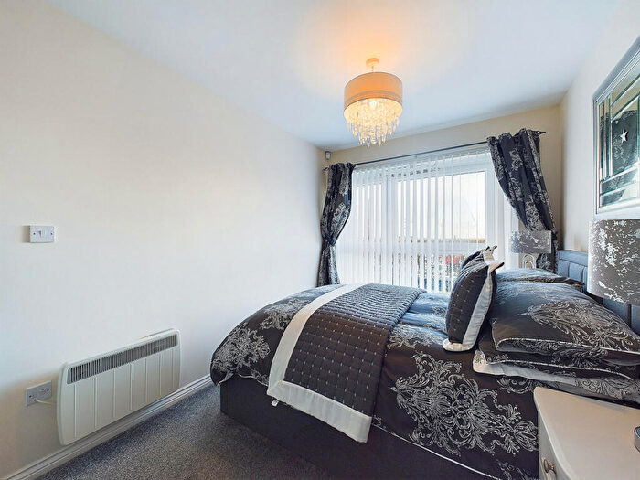 2 Bedroom Flat For Sale In Dockers Gardens, Ardrossan, KA22