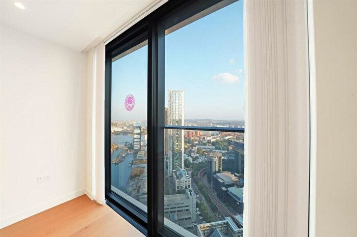 1 Bedroom Apartment For Sale In Marsh Wall, London, E14