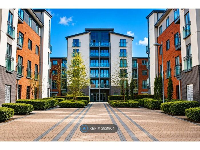 2 Bedroom Flat To Rent In Worsdell Drive, Gateshead, NE8