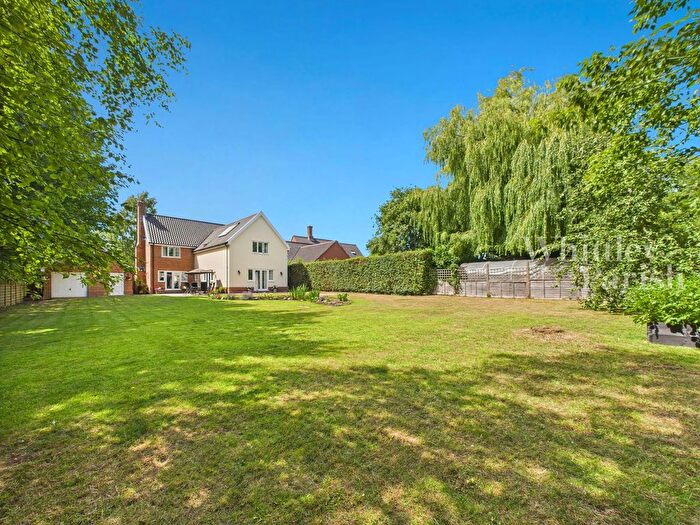 4 Bedroom Detached House For Sale In Flaxlands Road, Carleton Rode, Norwich, NR16