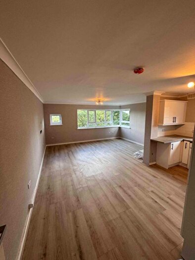 1 Bedroom Flat To Rent In Moseley Court, B13