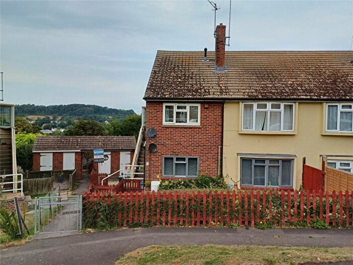 2 Bedroom Apartment For Sale In Edgehill Road, Bridport, Dorset, DT6
