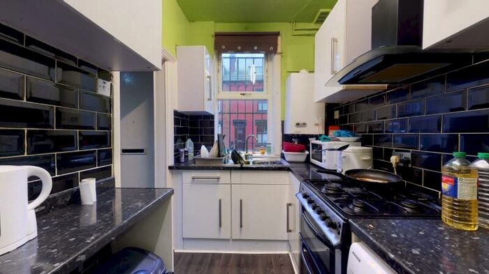 2 Bedroom Terraced House To Rent In Thornville Street, Hyde Park, Leeds, LS6