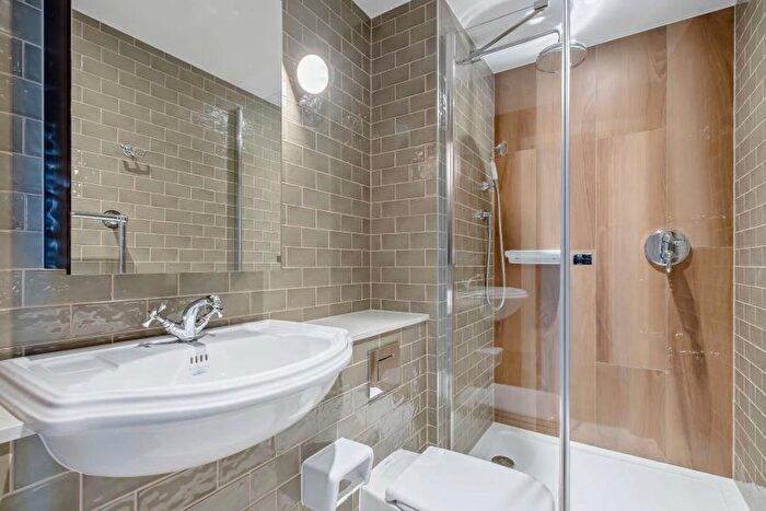 2 Bedroom Flat To Rent In Canada Gardens, Wembley Park, HA9