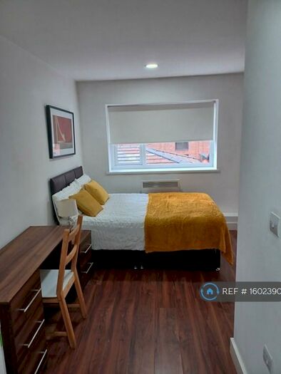 Studio To Rent In The Midway, Newcastle Under Lyme, ST5