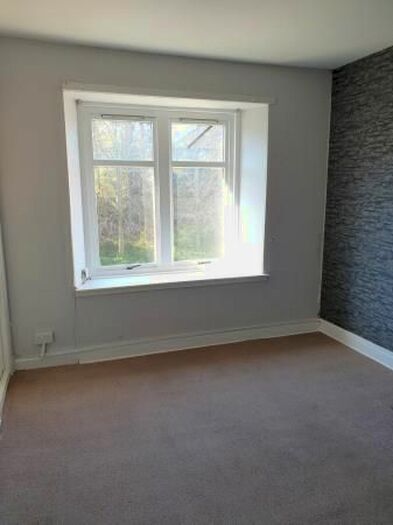 2 Bedroom Flat To Rent In Dens Road, Dundee, DD3