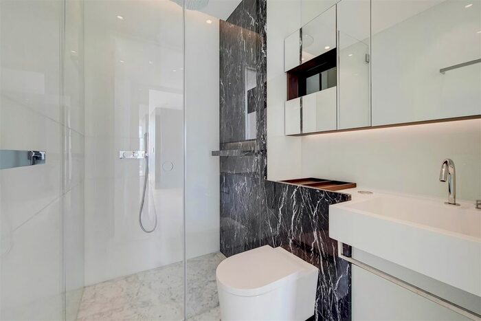 2 Bedroom Flat To Rent In Casson Square, London, SE1