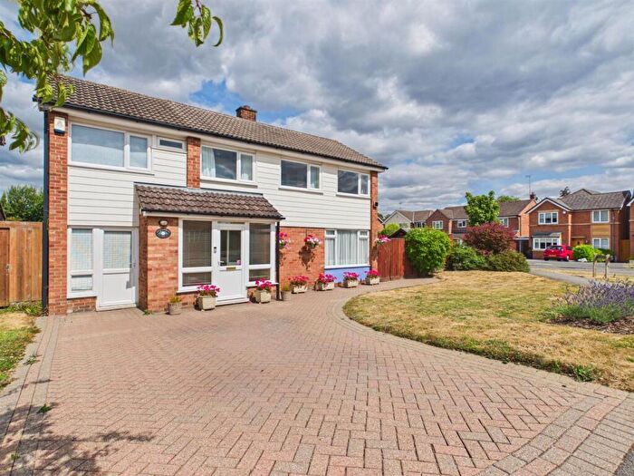4 Bedroom Detached House For Sale In Hall Farm Road, Duffield, Belper, Derbyshire, DE56