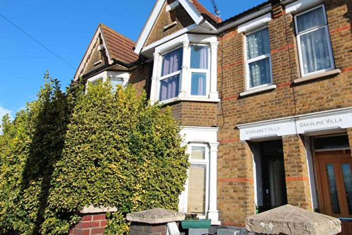 2 Bedroom Flat To Rent In Sutton Road, Southend On Sea, SS2