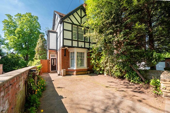 5 Bedroom Semi-Detached House For Sale In Tavistock Drive, Mapperley Park, NG3