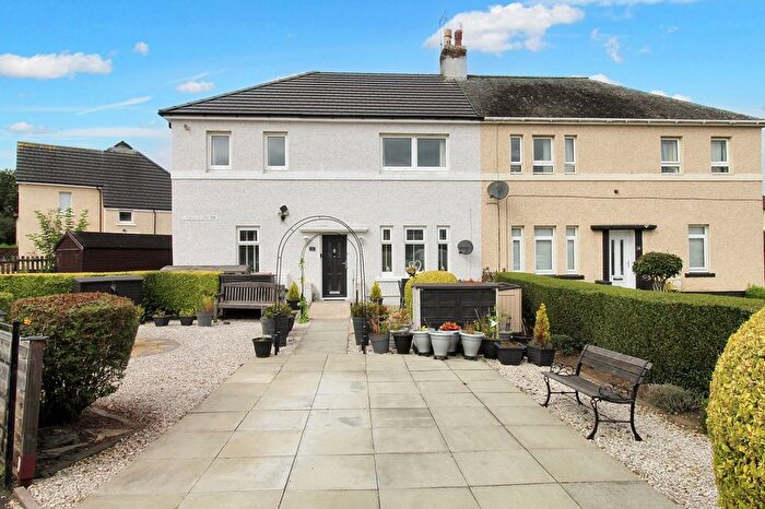 2 Bedroom Flat For Sale In Luckinsford Drive, Inchinnan, Renfrewshire, PA4