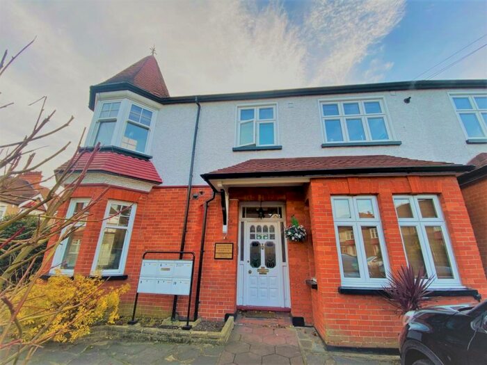 1 Bedroom Flat To Rent In Maurville House, Harrow, Middlesex, HA1