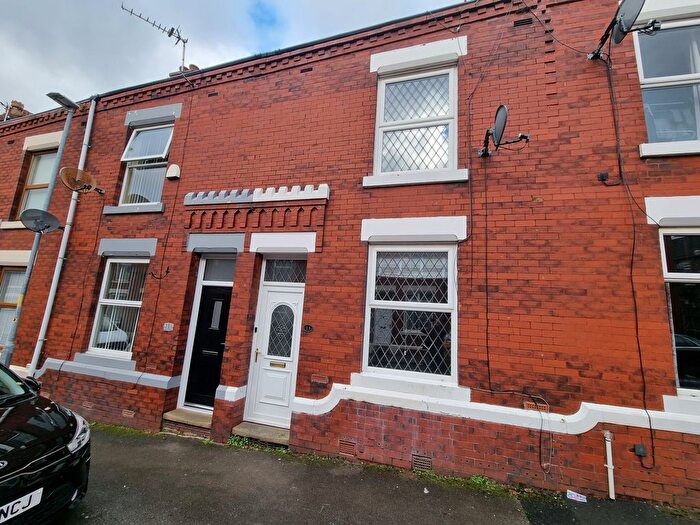 2 Bedroom Terraced House To Rent In French Street, Stalybridge, SK15