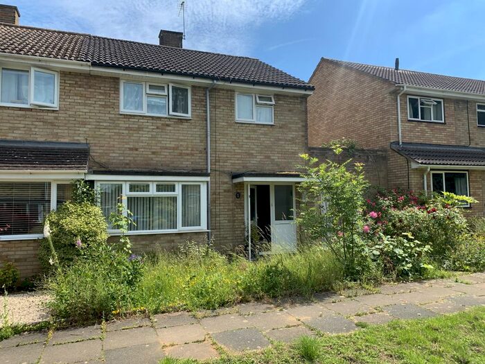 3 Bedroom Semi-Detached House To Rent In Greenway, Hemel Hempstead, HP2