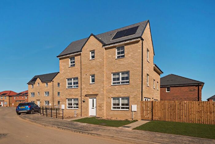 4 Bedroom Town House To Rent In Violet Street, Cramlington, NE23