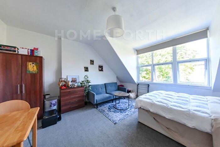 Studio To Rent In Lambolle Road, Belsize Park, NW3