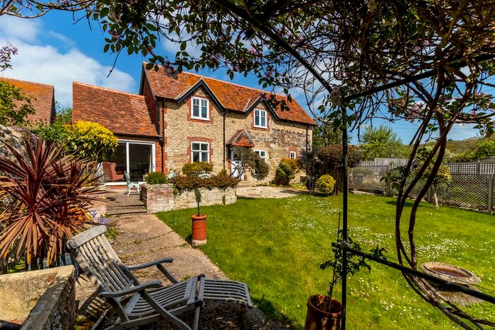 3 Bedroom Detached House For Sale In Badger Lane, Brook, Newport, PO30