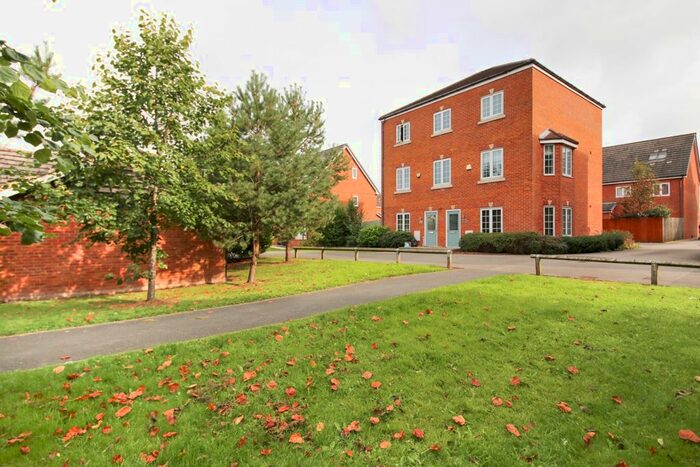 2 Bedroom Flat To Rent In Hartley Green Gardens, Billinge, Wigan, Lancashire, WN5