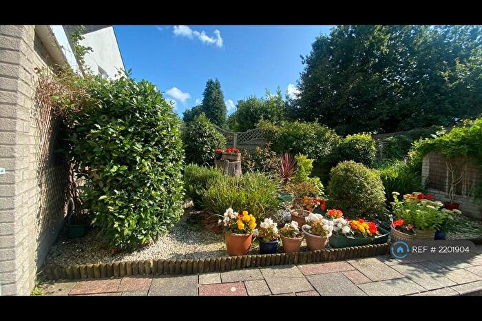 2 Bedroom Flat To Rent In The Avenue, Llandaff, Cardiff, CF5