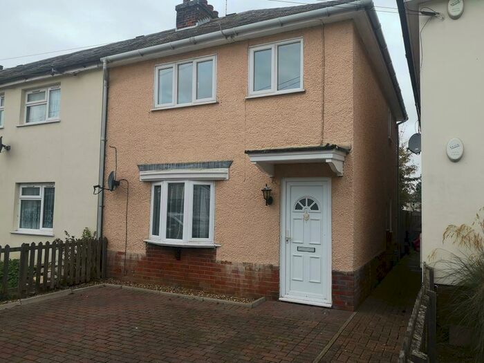 3 Bedroom Apartment To Rent In Bartram Avenue, Braintree, CM7