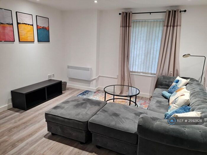 2 Bedroom Flat To Rent In Jackson Crescent, Manchester, M15
