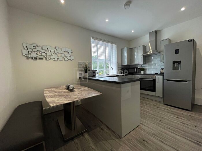 1 Bedroom Terraced House To Rent In Otley Road, Leeds, LS6