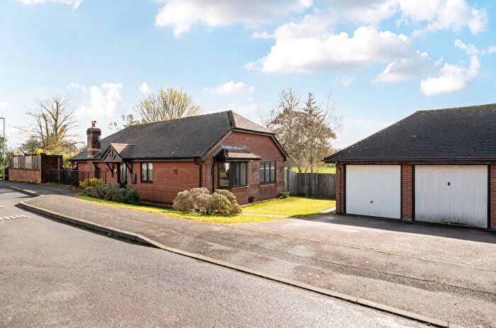 3 Bedroom Bungalow For Sale In Loader Close, Kings Worthy, Winchester, Hampshire, SO23