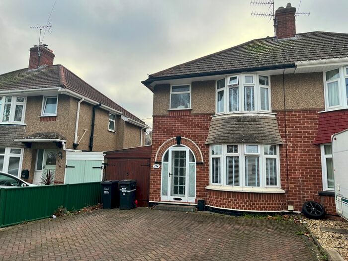 3 Bedroom Semi-Detached House To Rent In Priorswood Road, Taunton, TA2