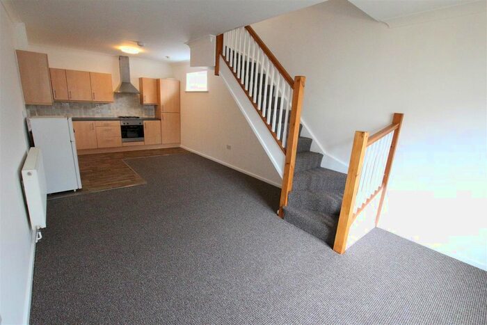 2 Bedroom Terraced House To Rent In Haines Road, Northampton, NN4