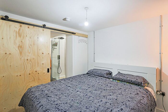 1 Bedroom Flat For Sale In Happy Walk, Leeds, West Yorkshire, LS9