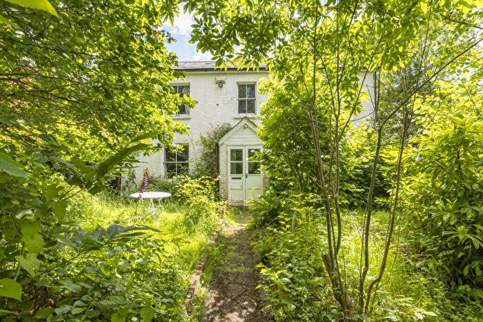 2 Bedroom Detached House For Sale In Lower Village Road, Sunningdale, SL5