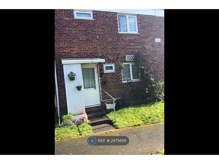 3 Bedroom Terraced House To Rent In Binton Close, Redditch, B98