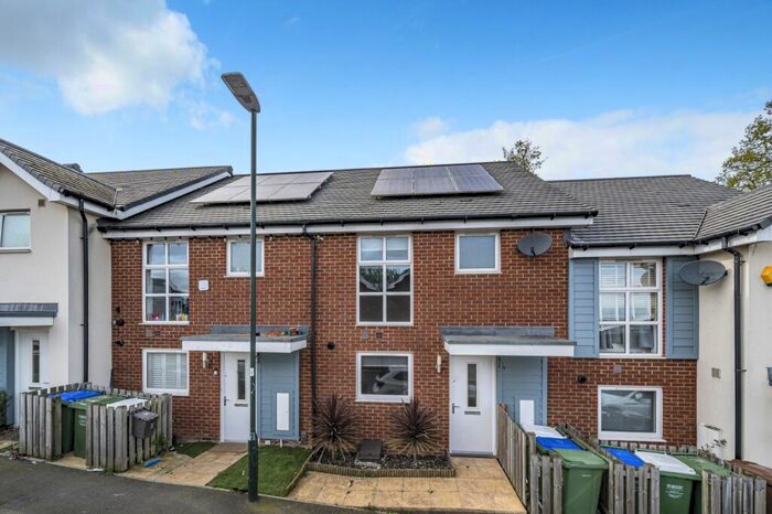 3 Bedroom Terraced House To Rent In Morris Drive Belvedere, DA17