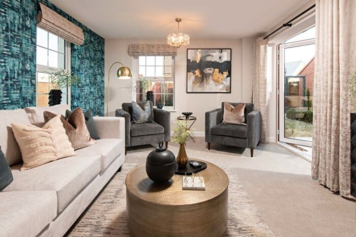 4 Bedroom Detached House For Sale In Henley Gate, Ipswich, IP1