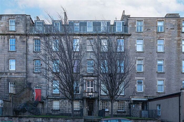 2 Bedroom Flat For Sale In / Portland Street, Leith, Edinburgh, EH6