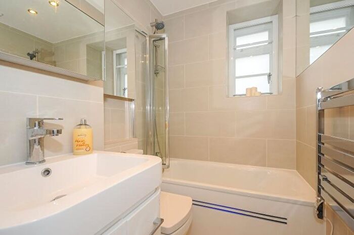 2 Bedroom Flat To Rent In North Gate St John's Wood, NW8