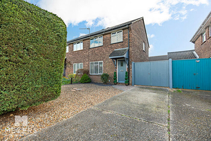 3 Bedroom Semi Detached House For Sale In Hungerford Road, Throop, BH8