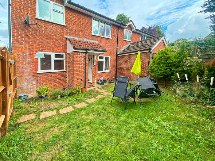 1 Bedroom Semi-Detached House To Rent In Southern Way, Farnham, GU9