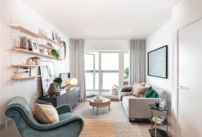 1 Bedroom Flat To Rent In Burnell Building, Wilkinson Close, Cricklewood, London, NW2