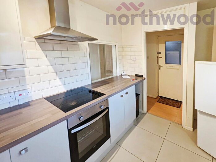 3 Bedroom Flat To Rent In Russet Grove Student, Norwich, NR4