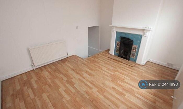 1 Bedroom Flat To Rent In Newark Street, Reading, RG1