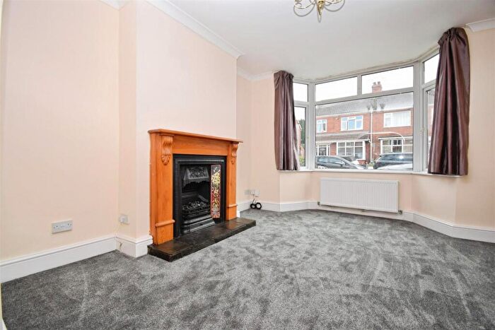 3 Bedroom Semi-Detached House To Rent In Collinson AvenueScunthorpeNorth Lincolnshire, DN15