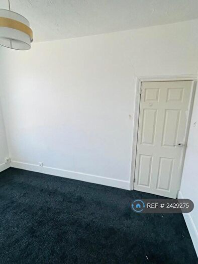4 Bedroom Terraced House To Rent In Park Avenue, Northfleet, Gravesend, DA11